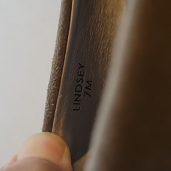 Tahari Lindsey Leather Suede Textured Open Toe Heels Size 7M - Picture 9 of 10